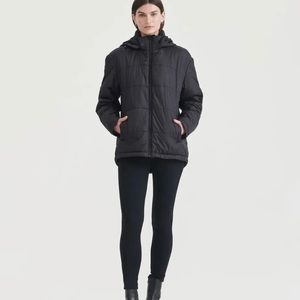 Women's Black Biodegradable Puffer Coat In Small With Removable hood